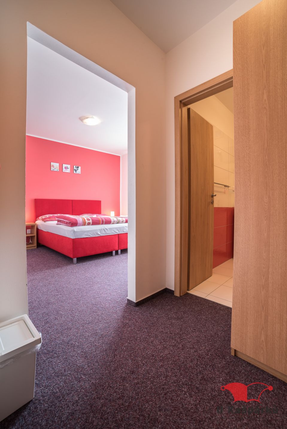 Four-bed apartment with two connecting rooms